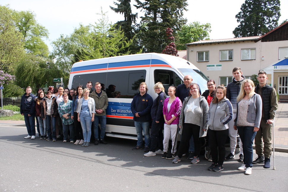 190508-Vorstellung-Wuenschewagen-Altenpflegeschule-Havelland-Kliniken 02.jpg