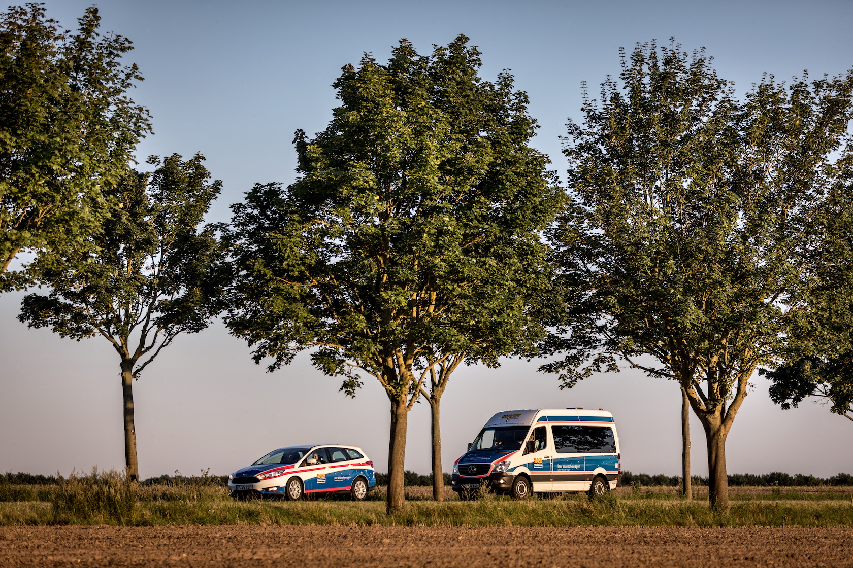 Wuenschewagen auf Tour.jpg