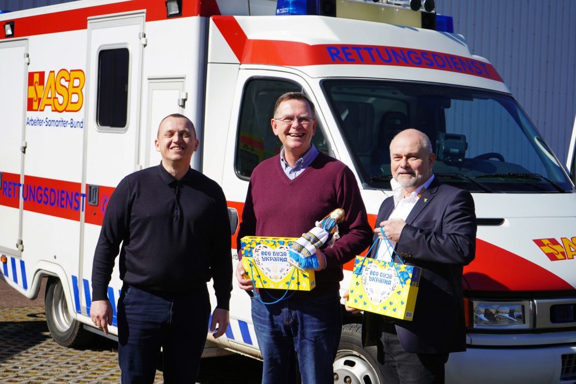 20250320_PM_ASB-Mittel-Brandenburg_Spende_Rettungsfahrzeuge_Ukraine-3.jpg